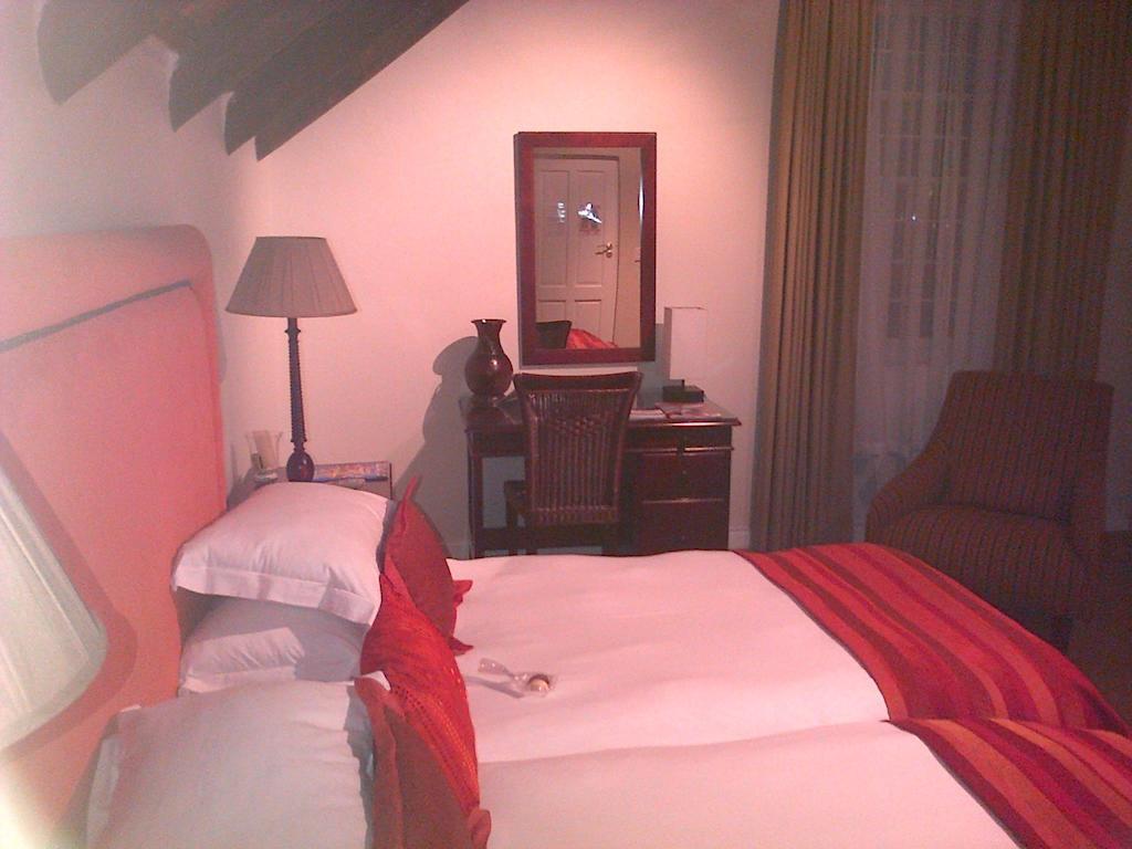 Nautilus Guest House เฮอร์มานุส ภายนอก รูปภาพ
